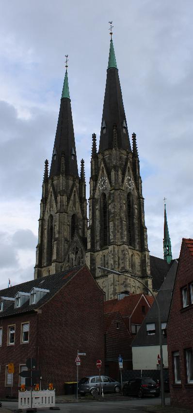 Propsteikirche St.Ludgerus (Ludgerus-Dom) bei Tag